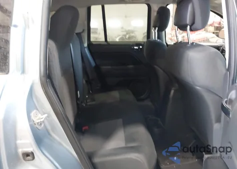 2013 Jeep Compass Latitude из США, поврежденный, VIN 1C4NJDEB1DD207743